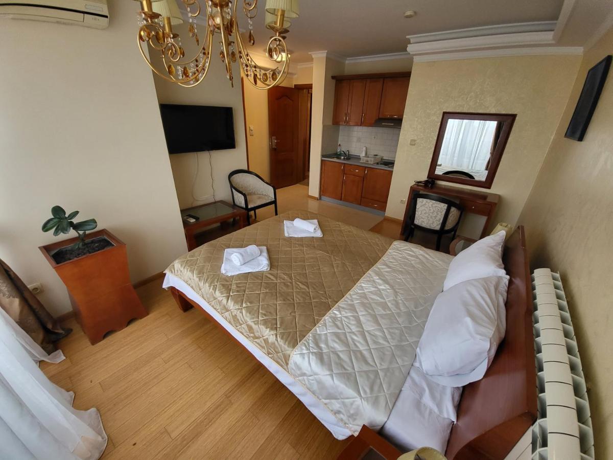 Sunny Hill Apartments & Aqua Park Vrnjačka Banja Esterno foto